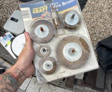 Wire brush