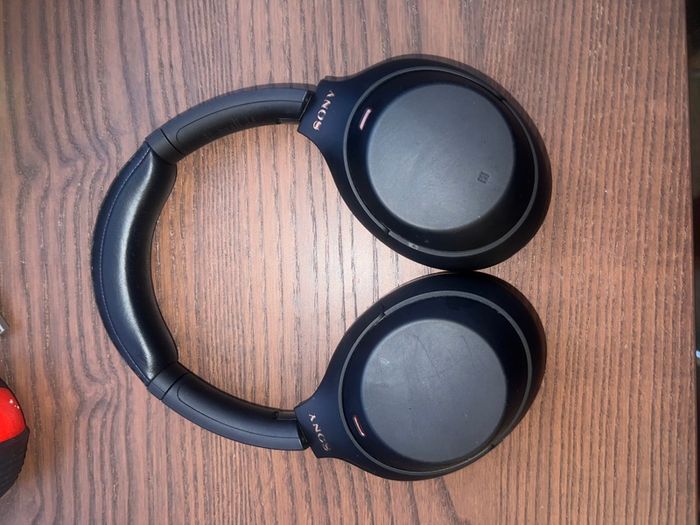 Sony WH-1000XM4 Noise Cancelling Headphones - Boxed - Excellent Condition