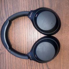 Sony WH-1000XM4 Noise Cancelling Headphones - Boxed - Excellent Condition