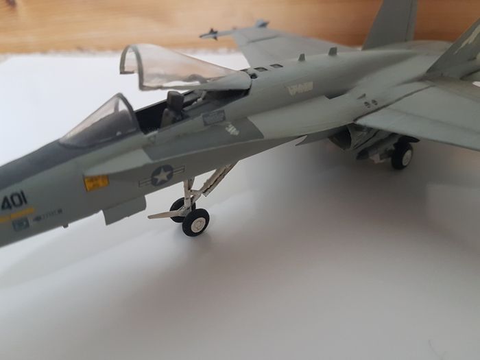 Built 1/72 ESCI Boeing Mc Donnell Douglas F/A-18A US Navy Italeri Revell Airfix