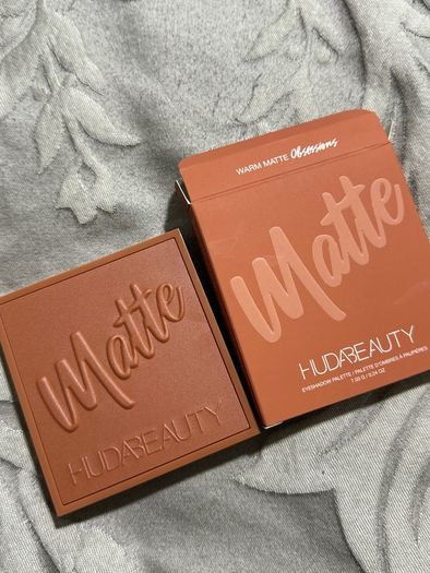 Huda beauty warm matte obsession palette new