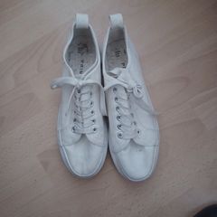 White canvas soe