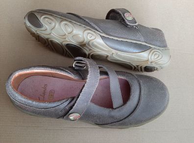 New childrens Clarkes leather shoes