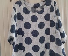 Lucy Vanucci  Linen Top New