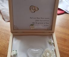 Wedding rings box