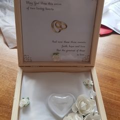 Wedding rings box