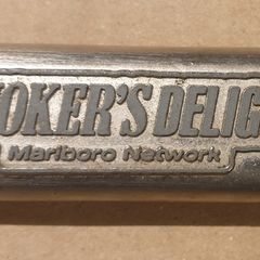 vintage Marlboro lighter case