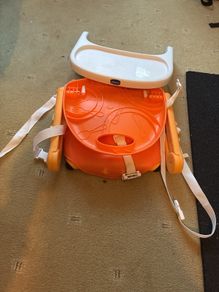 Collapsible baby chair