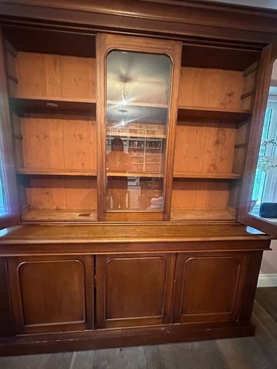 Beautiful Antique Mahogany Dresser