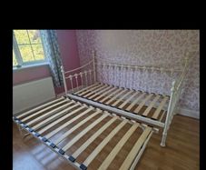 Day Bed Trundle and Mattress