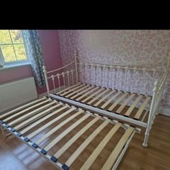 Day Bed Trundle and Mattress