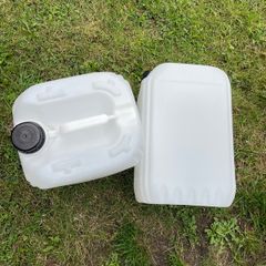 25 Litre Jerry Cans canisters