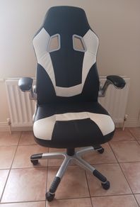 Gaming chair
