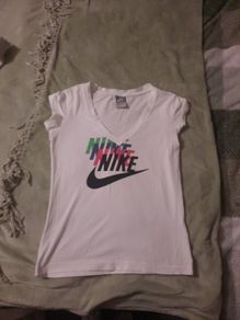 women's white v neck t shirt