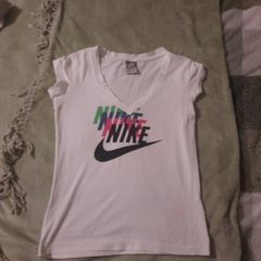 women's white v neck t shirt