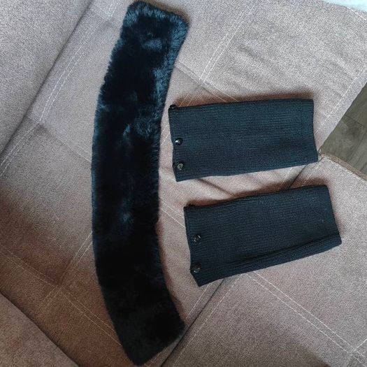 Black MOTIVI jacket with knitted removable cuffs  and removable fur collar
