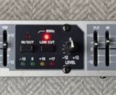 Peavey PV 215 EQ 15 Band Graphic Equalizer Grey.