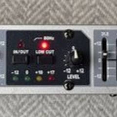 Peavey PV 215 EQ 15 Band Graphic Equalizer Grey.