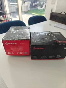 Brembo F61256 F61257 Front Calipers Citroen DS5 Peugeot - New Pair