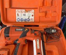 Paslode Impulse IM65 F16 16 Gauge Nail Gun - Excellent Condition