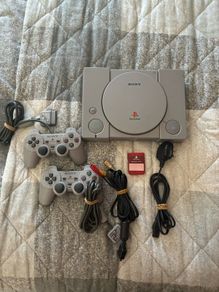 PS1 Console 2 Controllers