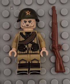 Lego compatible, military figures, soviet russian infantry. 15 figures plus rifles.