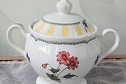 Homecraft by Noritake Summer Estate Lidded Sugar Bowl