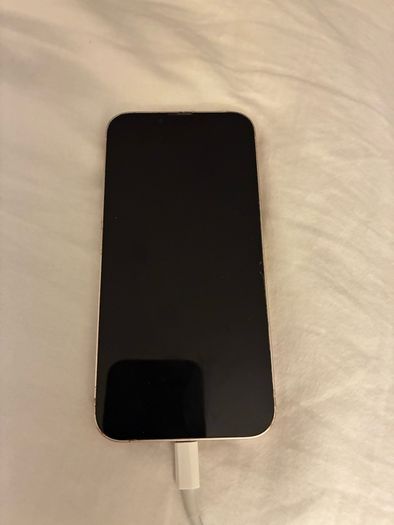 iPhone 13 128GB Pink 87% battery health - on the Three network
