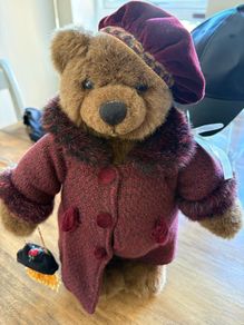 Vintage RUSS teddy on stand circa 2000