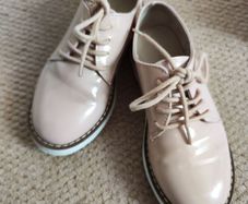 Girls casual shoes size Junior 12
