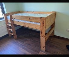 Pine wood bed