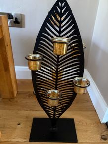 Candle holder
