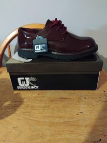 Ladies shoes
