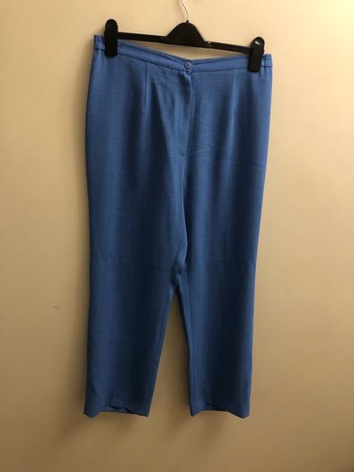 Blue trousers (size 16)