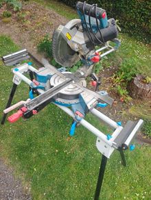 Erbauer EMIS254S mitre saw with stand