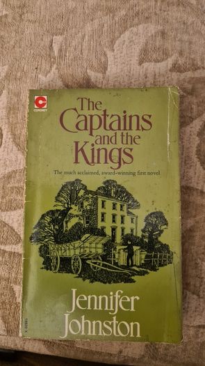 The Captain And The Kings. By Jennifer Johnson. Paperback In Good Condition.