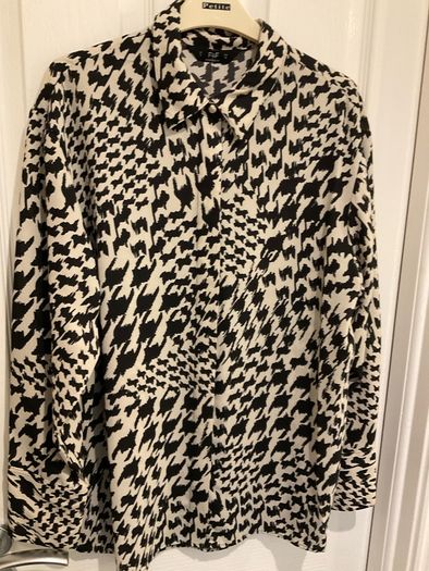 F&F Houndstooth Print Collared Blouse in Multi Black White