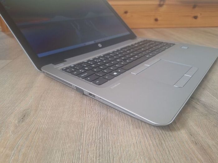 HP Elitebook 850