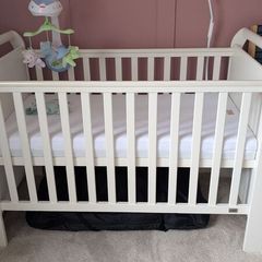 Mamas & Papas Mia Cot