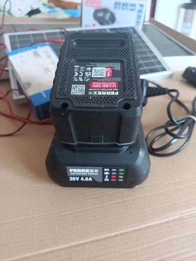 ferrex 20v 4ah battery and charger