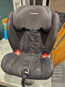 Free Maxi Cosi Titan isofix Car seat