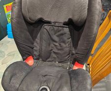 Free Maxi Cosi Titan isofix Car seat