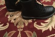 Dr. Martens Boots size EU-33, UK-1