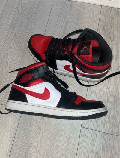 Nike air Jordan 1's