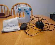 Mini Sewing Machine