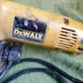 DeWALT DW443 Electronic V.S. Random Orbit Sander Image 4