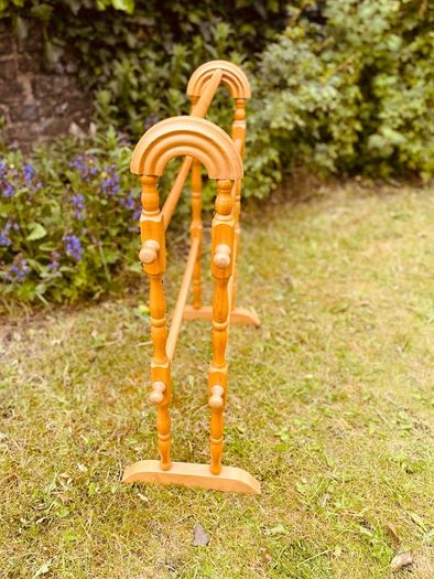 Vintage Pine Towel Rail Blanket Rail Freestanding Wooden Bathroom Rack 77cm