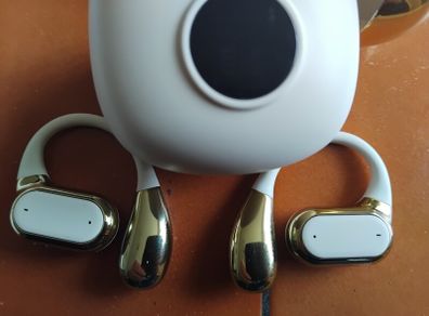 New never fall off earphones