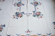 Brand New Portuguese Tablecloth and 8 Napkins