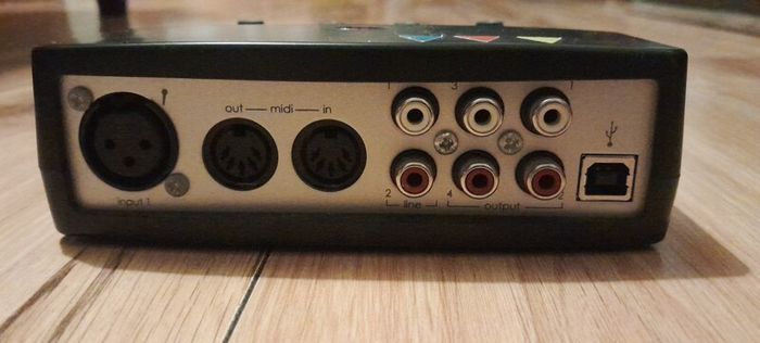 Neo Novation 2/4 Audio Interface
